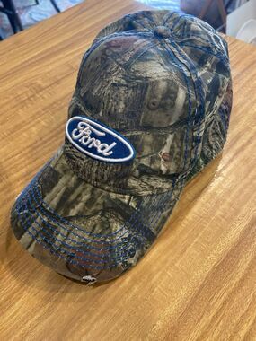 Ford Men’s Ball Cap Camouflage Hat Embroidered Logo S/M Signature Stretch Fit